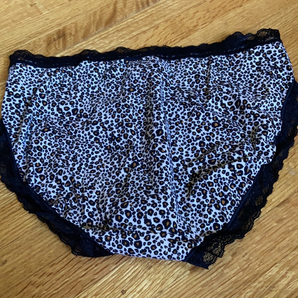 Victoria Secret Panties Large - Picture 2 of 3